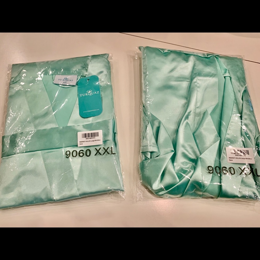 Set of 2 !! Teal / Mint Satin Wedding Robes !! - Picture 4 of 6